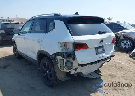 2024 Volkswagen Taos 1.5T Se из США, поврежденный, VIN 3VVEX7B26RM093935